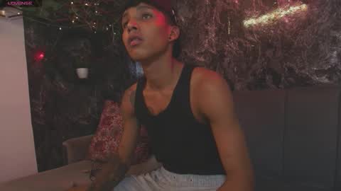 NOAH SMITH online show from March 18, 3:20 am