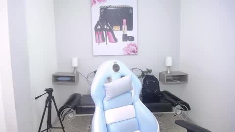 noah_victoria online show from February 6, 5:04 am