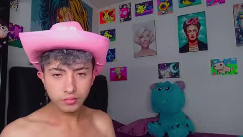 Noah online show from February 4, 1:27 pm