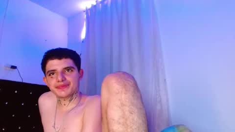 noahayala1 online show from December 17, 11:22 pm