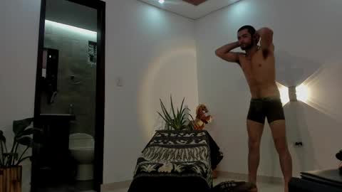 LIAM- noah online show from April 9, 1:17 pm