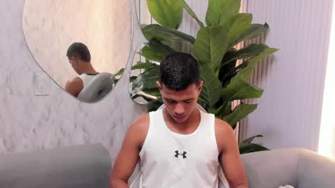 NOAH online show from April 19, 11:18 pm