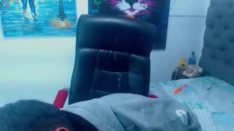 noahdeepthroatt online show from March 12, 7:05 am