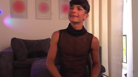 Noah     online show from March 15, 5:08 pm