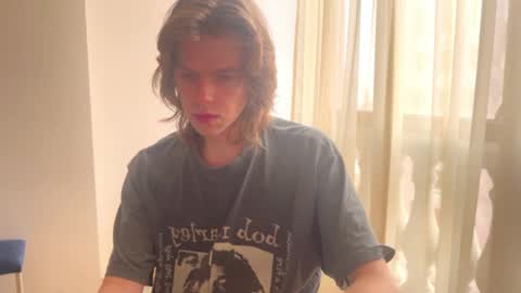 Snapshot of noel_cox chatting on January 14, 10:59 am noel online show from January 14, 10:59 am