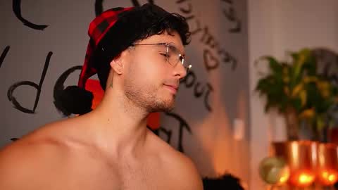 kevin online show from December 16, 11:45 pm