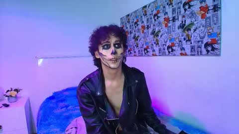 maxie online show from October 18, 4:39 am