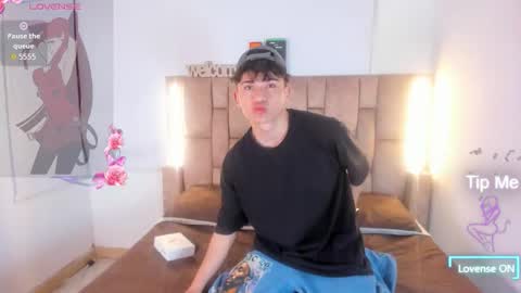 Sebas  online show from February 18, 3:37 am