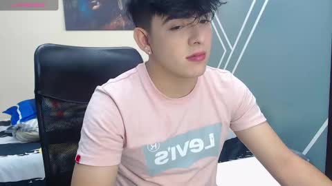 Snapshot of nolan_twink chatting on February 2, 5:48 pm Nolan online show from February 2, 5:48 pm