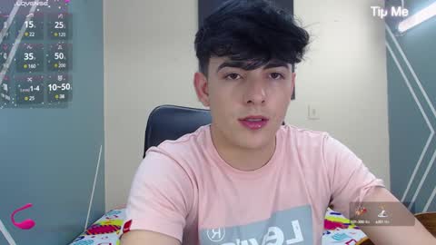 Snapshot of nolan_twink chatting on December 5, 6:13 pm Nolan online show from December 5, 6:13 pm