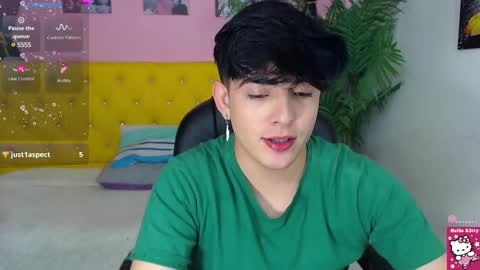Snapshot of nolan_twink chatting on February 16, 5:26 pm Nolan online show from February 16, 5:26 pm