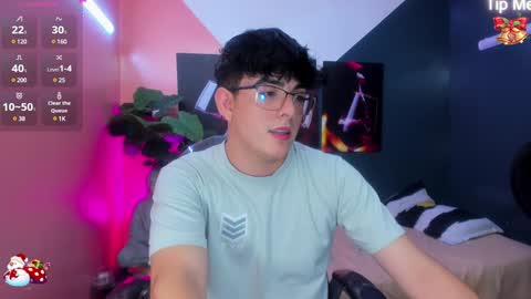 Snapshot of nolan_twink chatting on December 14, 6:20 pm Nolan online show from December 14, 6:20 pm