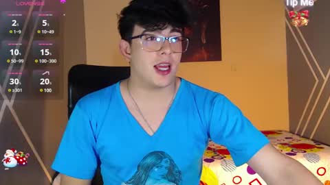 Snapshot of nolan_twink chatting on December 20, 6:13 pm Nolan online show from December 20, 6:13 pm