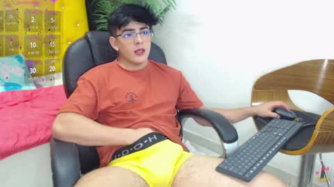 Snapshot of nolan_twink chatting on January 31, 6:57 pm Nolan online show from January 31, 6:57 pm