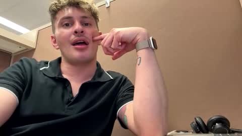 northofsouth_xxx online show from April 23, 5:48 pm