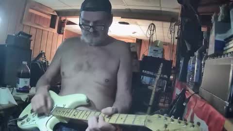 notflamingfart online show from April 30, 9:38 am