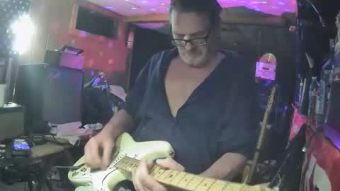notflamingfart online show from May 10, 4:41 pm