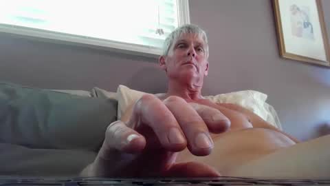 notimeoff562 online show from February 25, 6:42 pm