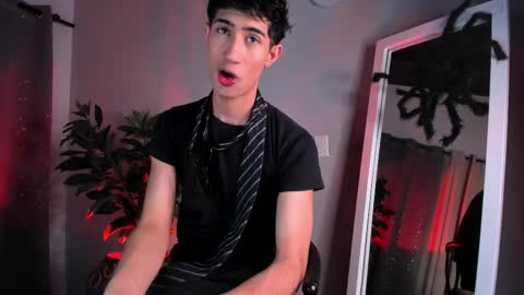 Snapshot of novawheeler chatting on October 22, 7:05 pm Nova online show from October 22, 7:05 pm