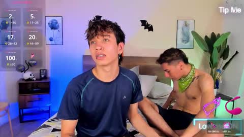 Snapshot of novaybrian chatting on October 17, 5:00 am NovayBrian online show from October 17, 5:00 am