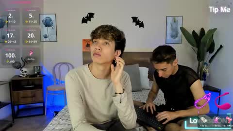 Snapshot of novaybrian chatting on October 24, 4:58 am NovayBrian online show from October 24, 4:58 am