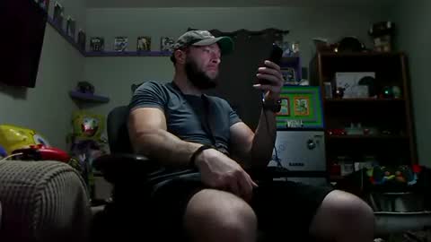 Snapshot of number1dad_ chatting on October 4, 12:27 am Awwwww Hey Sweetie Pies. Welcome To The Sweetie Pie Lounge. Enjoy The Dad-Cast. SweetCorny Fun-loving Dad Talk. online show from October 4, 12:27 am