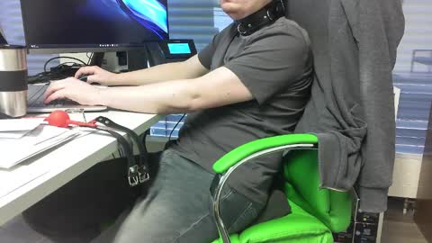 Snapshot of numlove chatting on March 7, 10:45 am Slave for Mistress and Master online show from March 7, 10:45 am