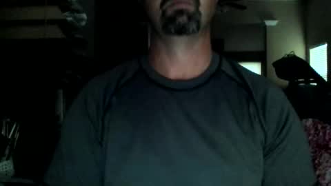 nvrenuff1979 online show from May 1, 11:24 am