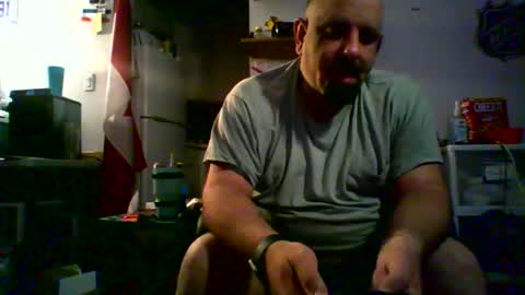 nyisles00 online show from April 11, 2:30 am