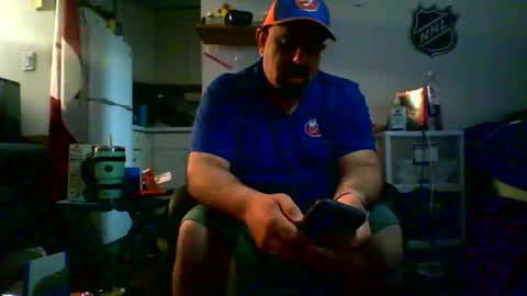 nyisles00 online show from April 15, 1:55 pm