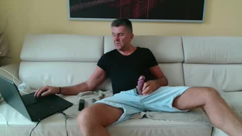 Snapshot of nymphomanboy chatting on October 13, 6:52 am Marc online show from October 13, 6:52 am