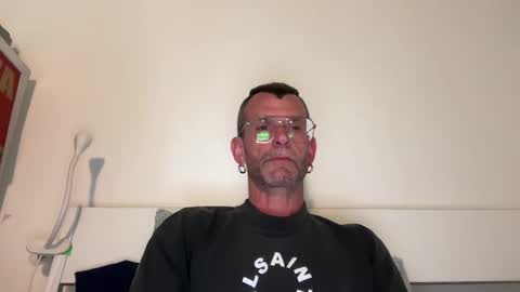 Jonathan Deep online show from April 3, 4:04 pm