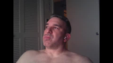 Snapshot of oceanmanx chatting on January 19, 5:15 am Ocean online show from January 19, 5:15 am