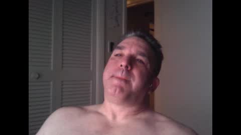 Snapshot of oceanmanx chatting on March 3, 4:34 am Ocean online show from March 3, 4:34 am