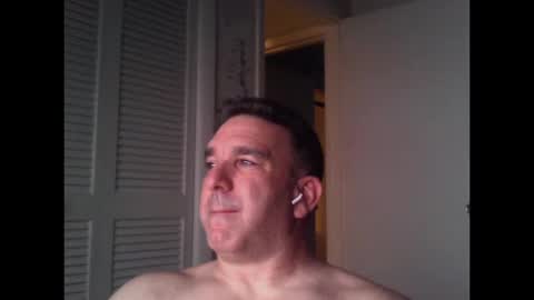 Snapshot of oceanmanx chatting on October 18, 4:39 am Ocean online show from October 18, 4:39 am