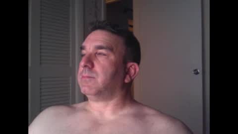 Snapshot of oceanmanx chatting on March 12, 2:52 am Ocean online show from March 12, 2:52 am