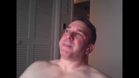Snapshot of oceanmanx chatting on March 11, 3:26 am Ocean online show from March 11, 3:26 am