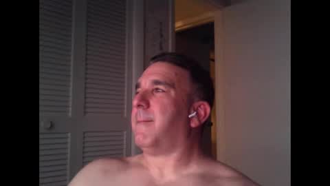 Snapshot of oceanmanx chatting on October 26, 3:41 am Ocean online show from October 26, 3:41 am