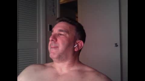 Snapshot of oceanmanx chatting on October 25, 3:30 am Ocean online show from October 25, 3:30 am