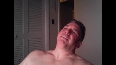 Snapshot of oceanmanx chatting on October 27, 3:42 am Ocean online show from October 27, 3:42 am