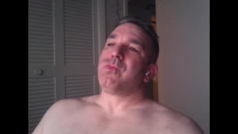Snapshot of oceanmanx chatting on January 10, 3:18 am Ocean online show from January 10, 3:18 am