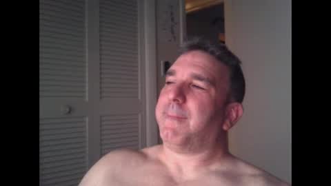 Snapshot of oceanmanx chatting on February 12, 2:35 am Ocean online show from February 12, 2:35 am