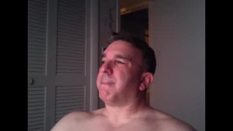 Snapshot of oceanmanx chatting on October 29, 4:04 am Ocean online show from October 29, 4:04 am