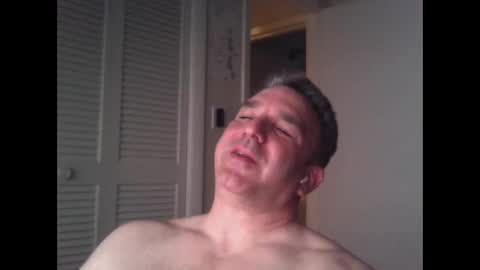 Snapshot of oceanmanx chatting on February 5, 4:37 am Ocean online show from February 5, 4:37 am