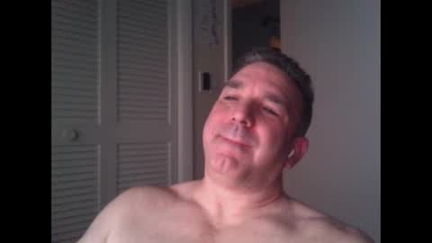Snapshot of oceanmanx chatting on January 12, 3:28 am Ocean online show from January 12, 3:28 am