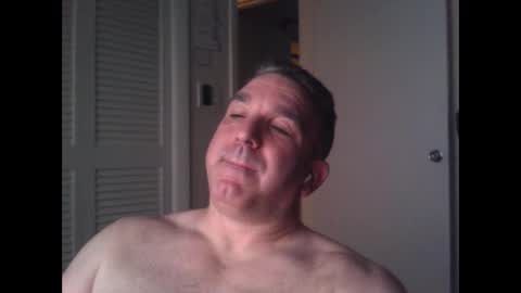 Snapshot of oceanmanx chatting on December 16, 4:55 am Ocean online show from December 16, 4:55 am