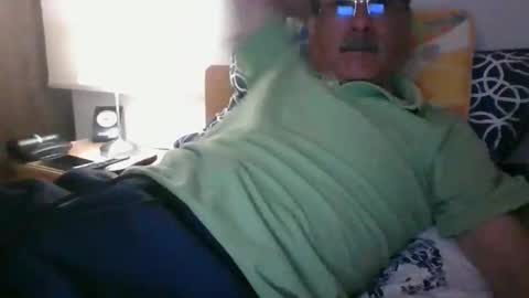 Snapshot of ocorrea chatting on December 4, 11:46 pm ocorrea online show from December 4, 11:46 pm