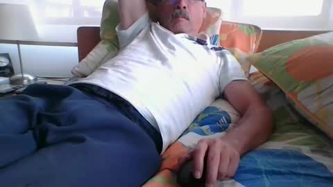 Snapshot of ocorrea chatting on February 23, 10:20 pm ocorrea online show from February 23, 10:20 pm