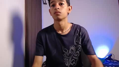 Snapshot of officialdominic chatting on September 21, 6:41 pm Dominic online show from September 21, 6:41 pm