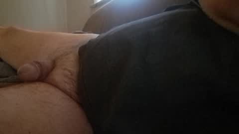 Snapshot of offsides10 chatting on January 28, 12:32 pm WantsToTryACouple online show from January 28, 12:32 pm